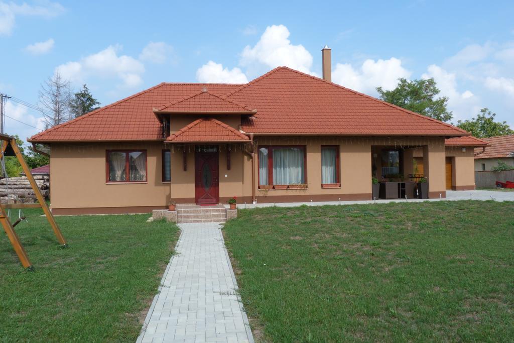Tordai Vendeghaz Hotel Bihartorda Exterior photo